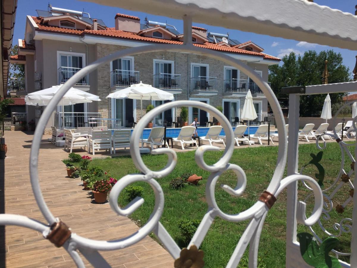 Vespera Hotel Дальян Экстерьер фото