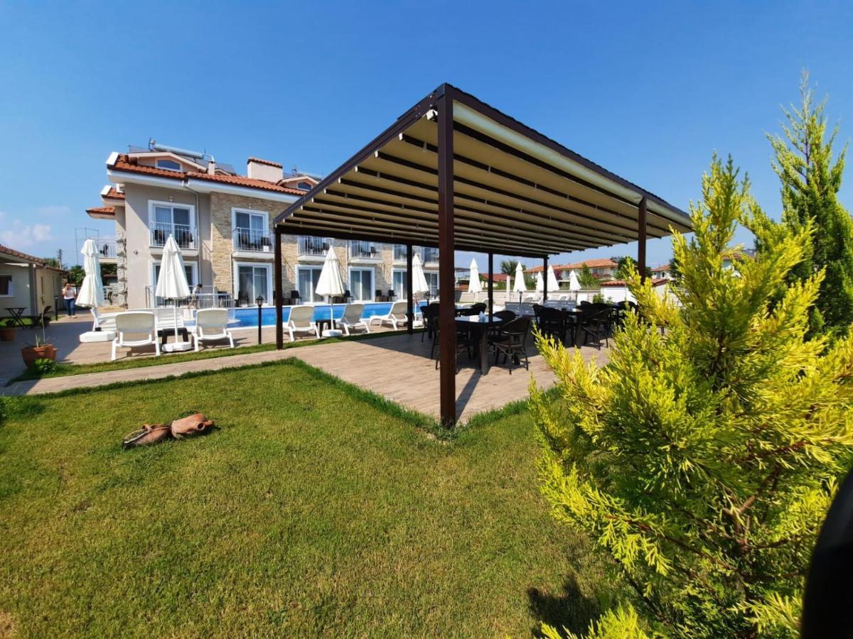 Vespera Hotel Дальян Экстерьер фото