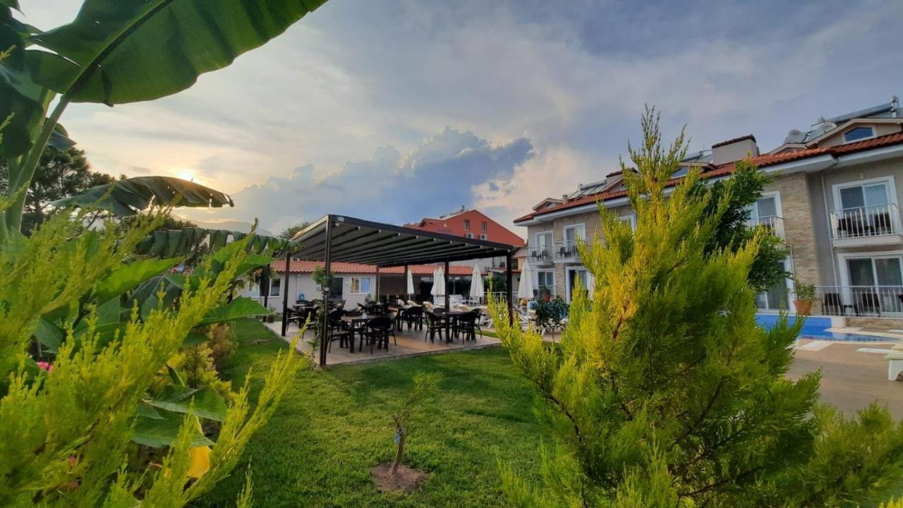 Vespera Hotel Дальян Экстерьер фото